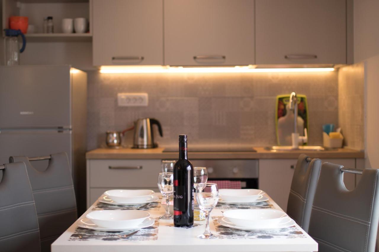 Apartmani Mario Malinska Ngoại thất bức ảnh