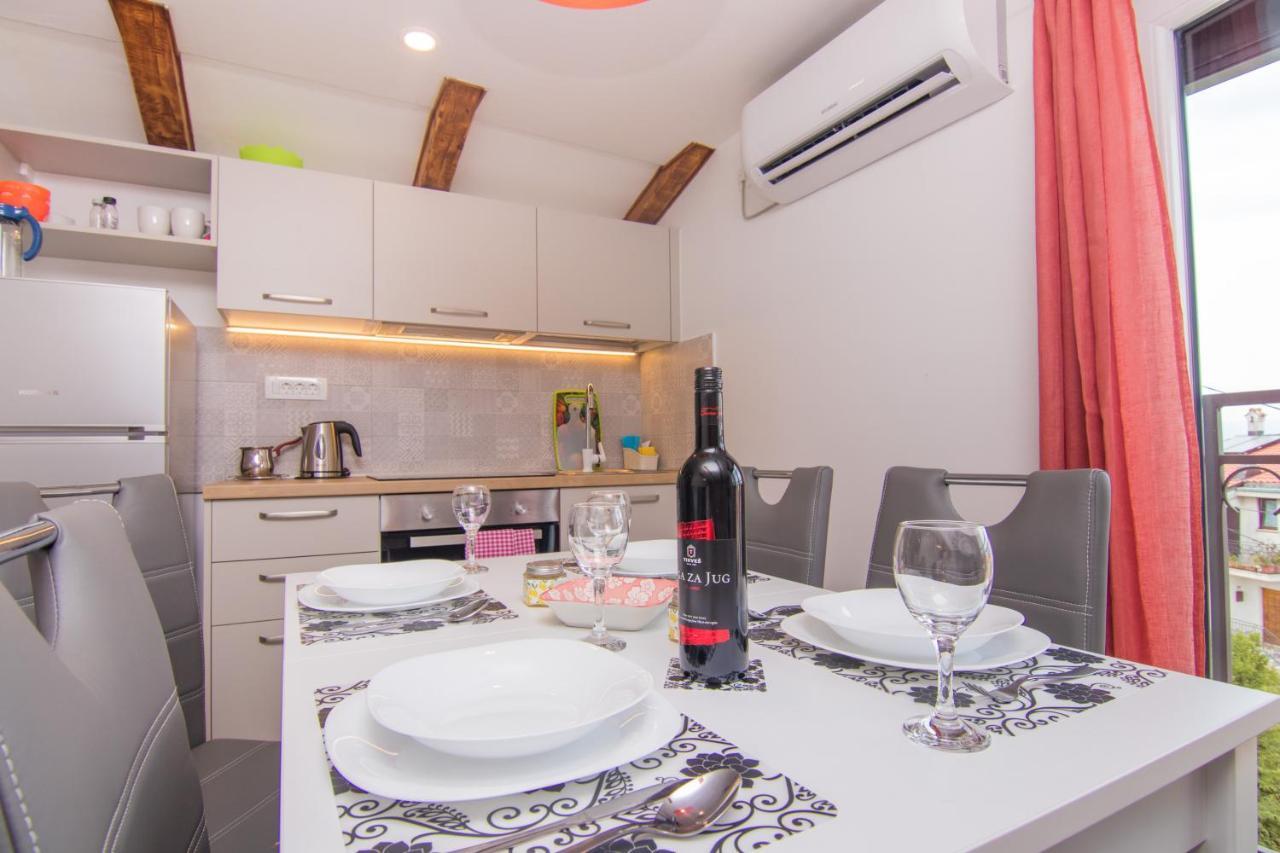 Apartmani Mario Malinska Ngoại thất bức ảnh