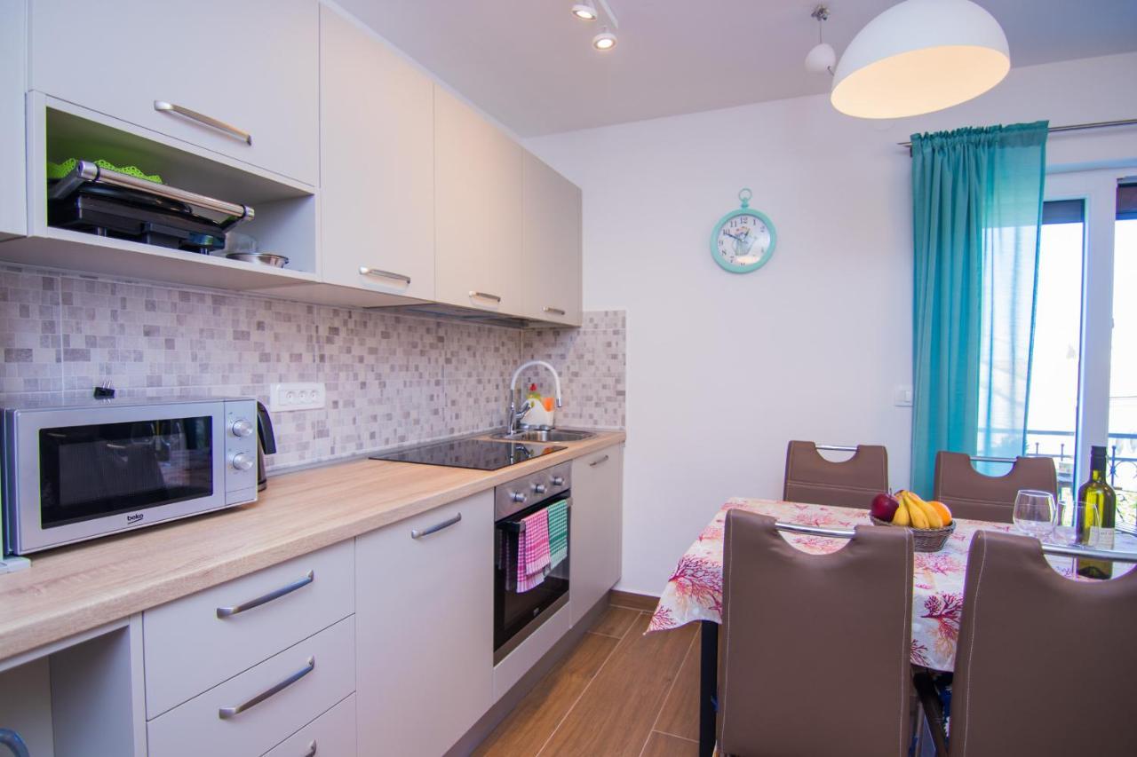 Apartmani Mario Malinska Ngoại thất bức ảnh