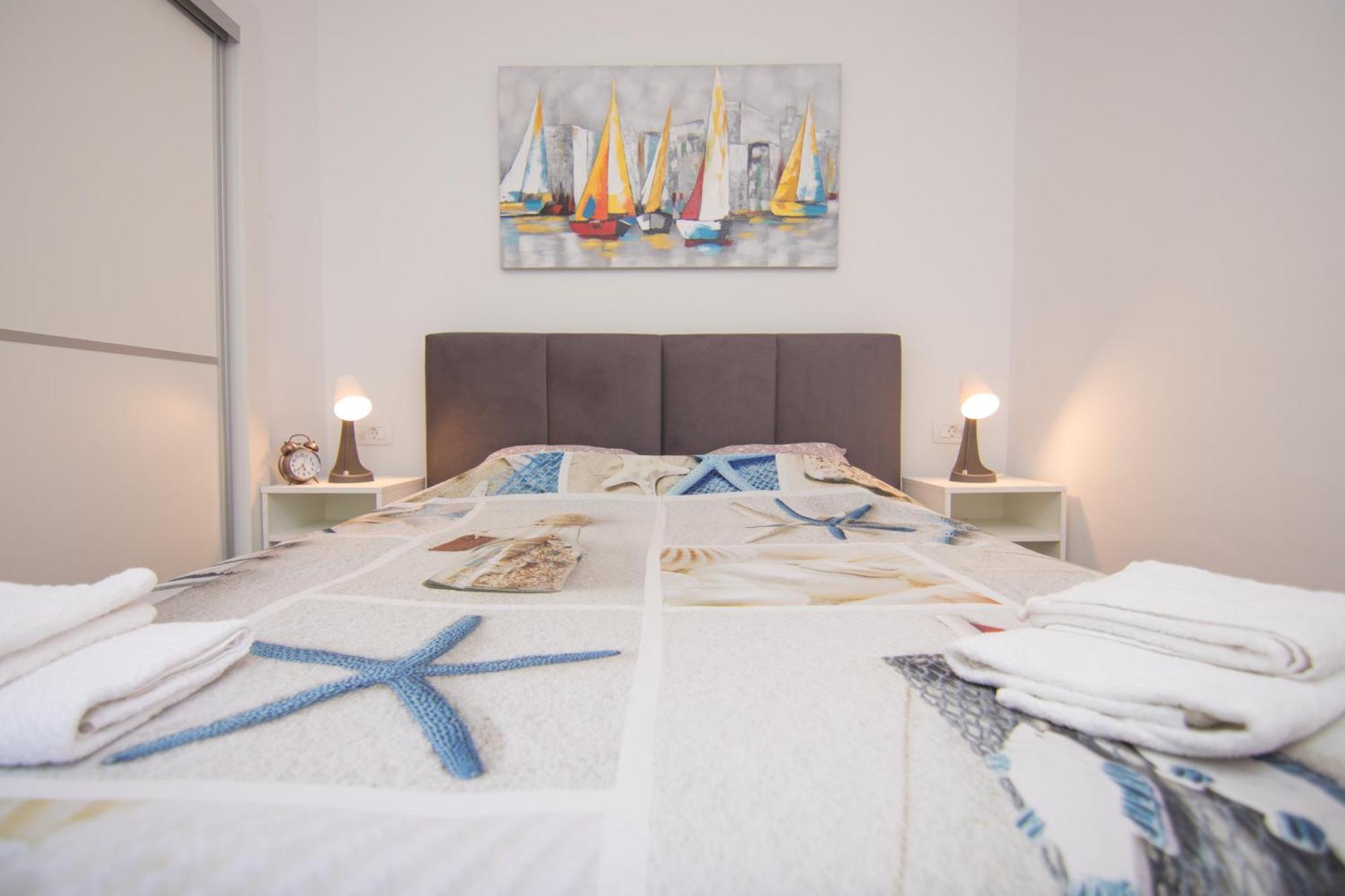 Apartmani Mario Malinska Ngoại thất bức ảnh